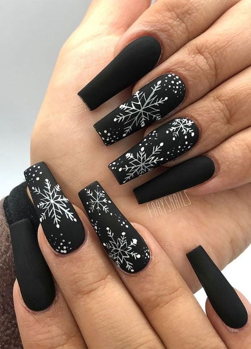 black and white christmas nails - black christmas nails short