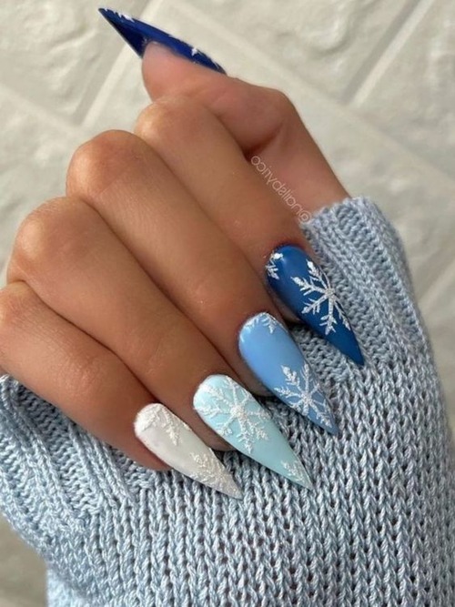 blue and white christmas nails - blue and white nails with glitter