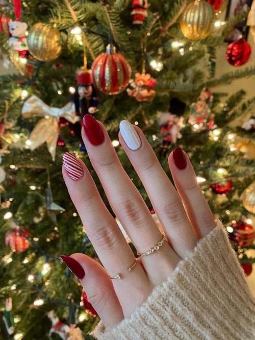 red and white christmas nails - red and white christmas acrylic nails
