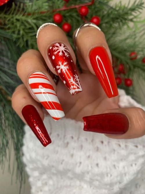 red and white christmas nails - red christmas nails