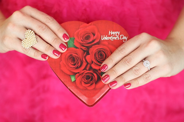 acrylic valentines day nails