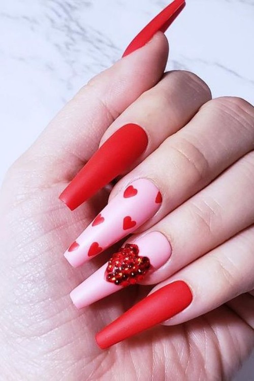 red valentines day nails - valentine day