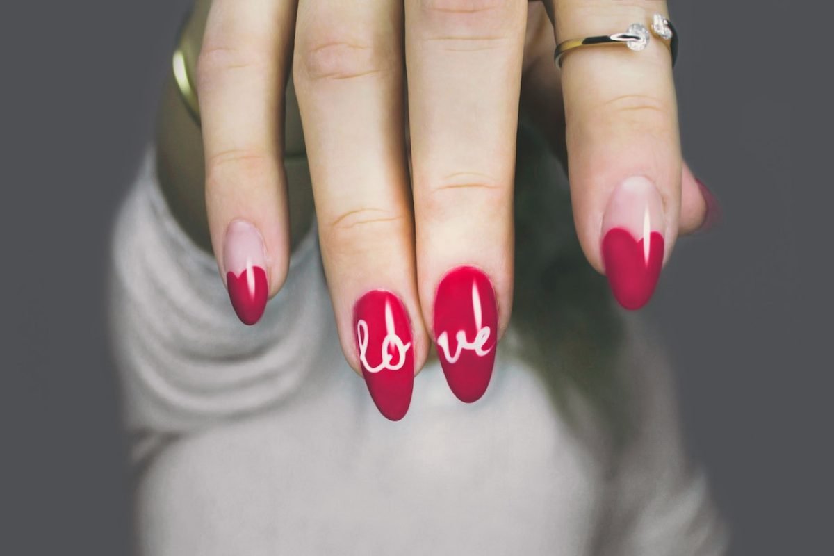 lines nails design