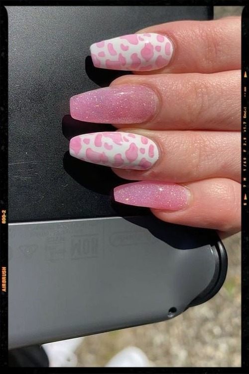 aesthetic pink cow print nails - cow print nails aesthetic