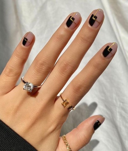 black lines on nails design - why getting black lines on nails