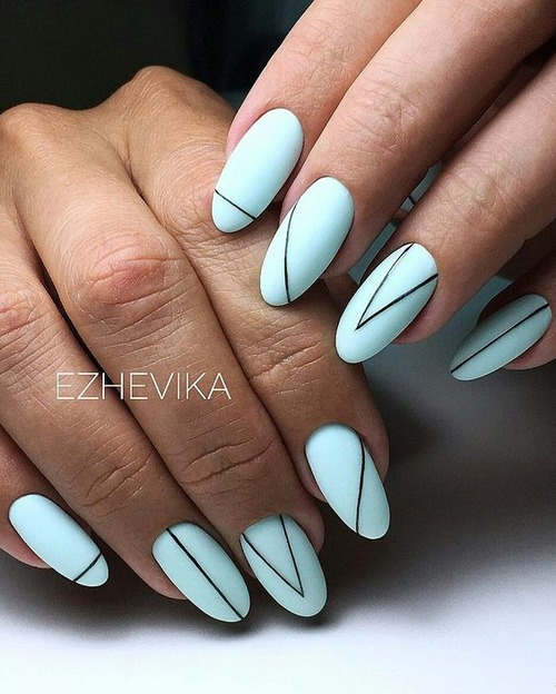 nails with lines design - nails showing lines