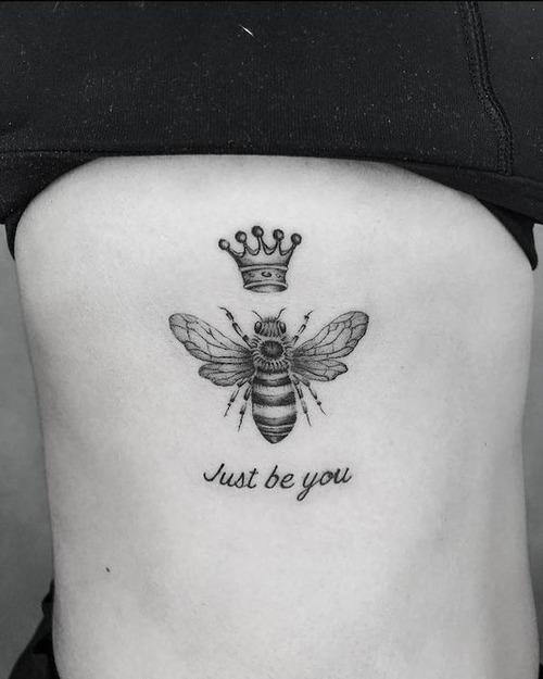 queen bee tattoo - cute queen bee tattoo