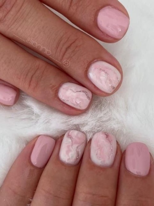 short nude pink nails - light pink nails