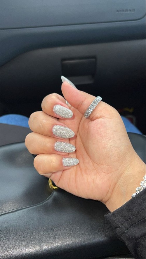 silver sparkly nails - silver sparkly nails designs