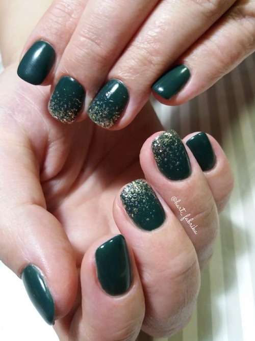 dark green holiday nails - summer nails