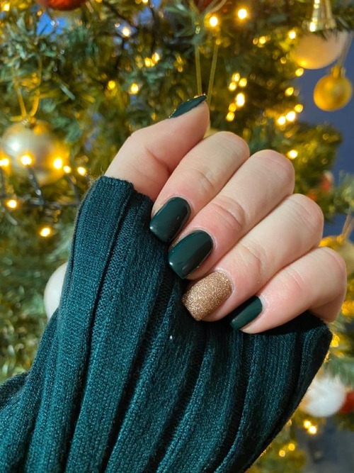 green and gold nails - green christmas nails