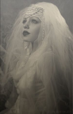 Ghost Makeup Ideas That Will Leave Everyone Speechless
