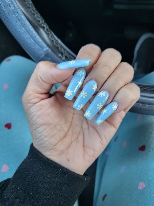 blue daisy nails - daisy nail art