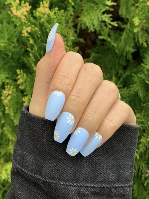 blue daisy nails - light blue summer nails