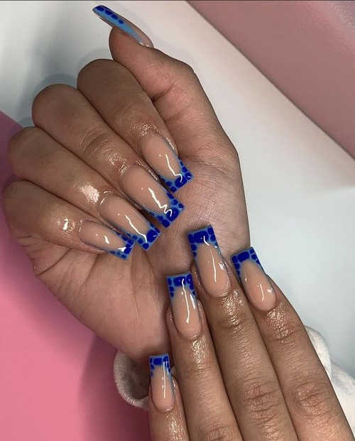 blue graduation nails - light blue nails