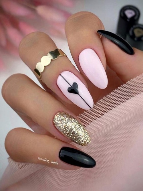 black and gold heart nails - best black and gold nails