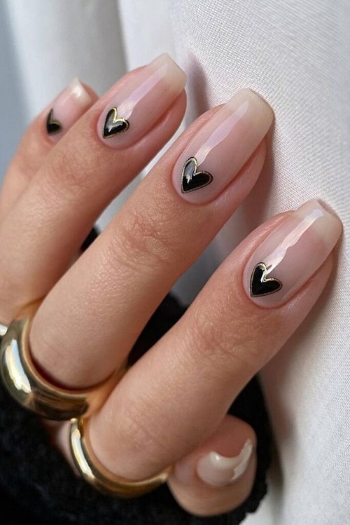 black and gold heart nails - black and gold heart nails designs
