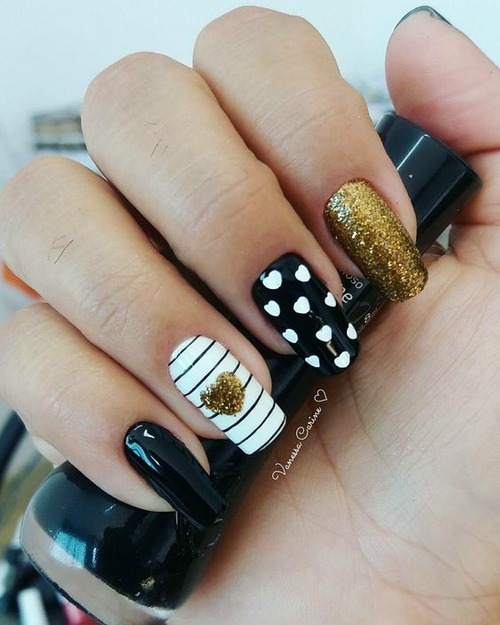 black and gold heart nails - black and gold heart nails long
