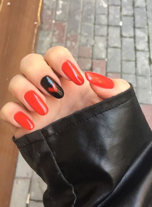 black nails with red hearts - black nails with hearts