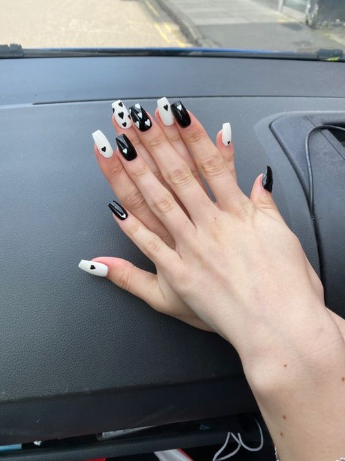 white nails with black heart - classy black heart nails