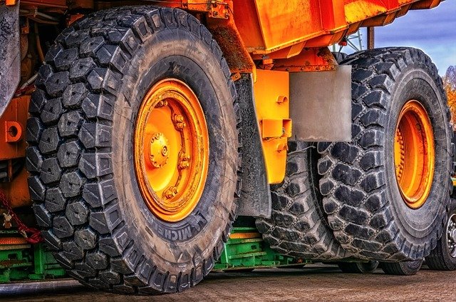 What's Special About Forklift and Other Compact Machinery Tyres? Machinery Tyres near me