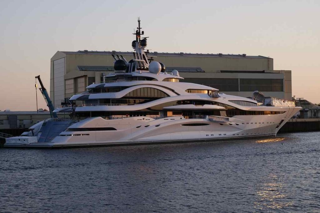 Important Party Rules to Follow at Your Upcoming Yacht Event Luxury yacht events
