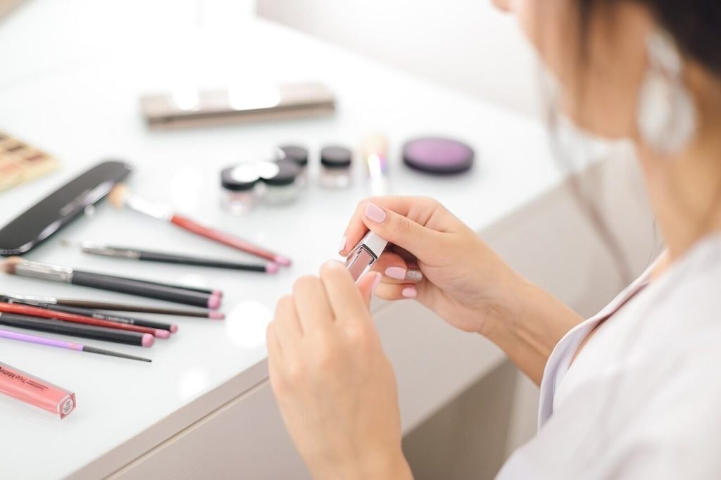 The Busy Girl’s Guide to Quick Makeup and Getting Ready easy girl makeup