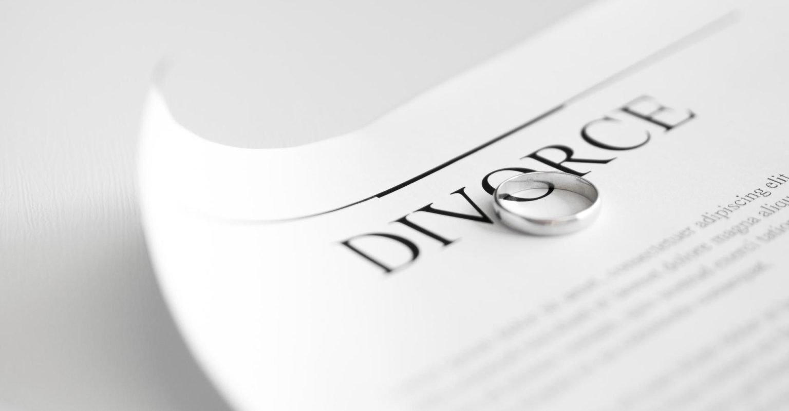 A Look at the Differences Between Fault and No-Fault Divorces Fault divorce states